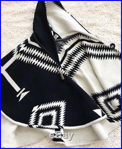 LINDSEY THORNBURG Black White Felt Blanket Western Aztec Toggle Hooded Cape O/S