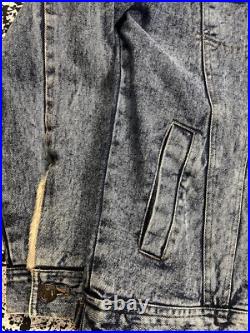 Montero Western? Denim Faux Fur Lined Jacket? Acid Washed? Brand Ne? W WithTags Montero Western? Denim Faux Fur Lined Jacket? Acid Washed? Brand Ne? W WithTags