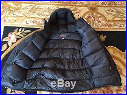 Western Mountaineering Ion Parka. Size LG Color Black